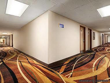 Days Inn By Wyndham Rome Downtown Екстер'єр фото