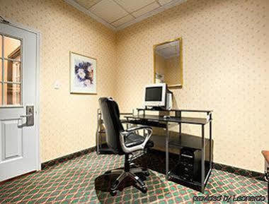 Days Inn By Wyndham Rome Downtown Екстер'єр фото